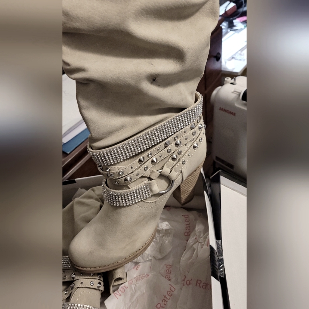 Woman cowboy boots
